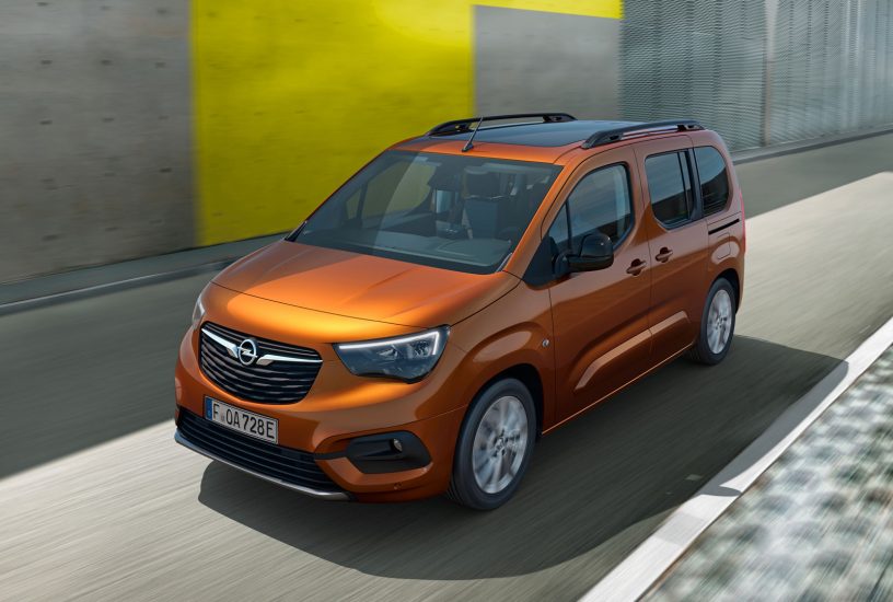 Opel_Combo_e_Life_1