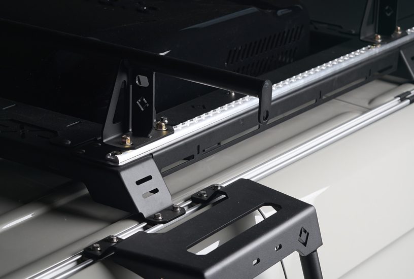 OutsideVan_Syncline_Detail_RoofRack_Vertical