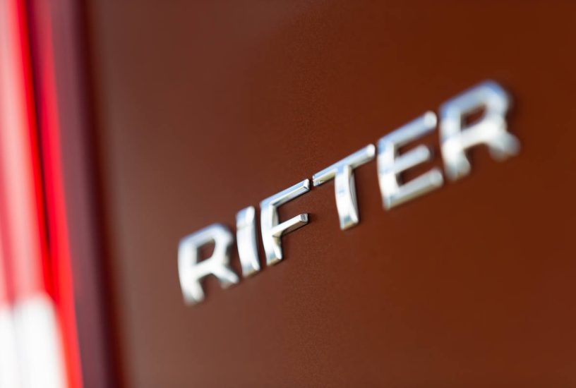 PEUGEOT AGGIORNA LA GAMMA DI RIFTER (4)