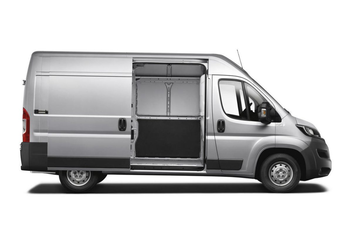 Peugeot Boxer Furgone laterale portellone aperto -07
