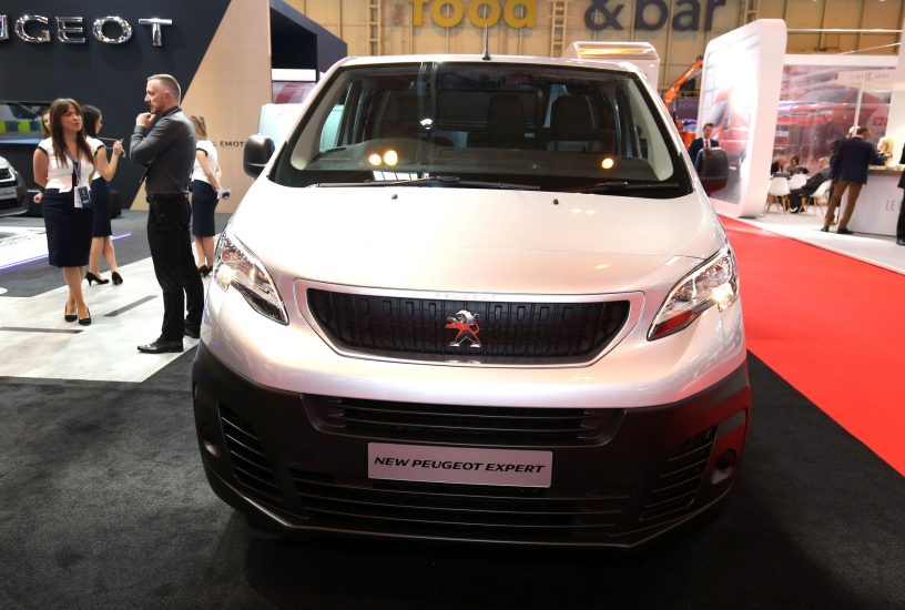 peugeot-expert-frontale-birmingham-2017