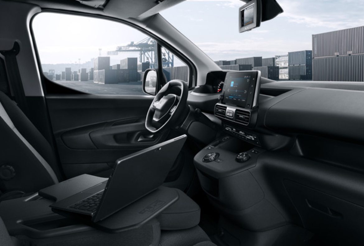 Peugeot Partner abitacolo- 08