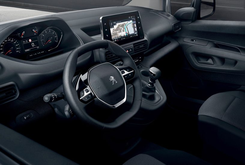 Peugeot Partner - interni3