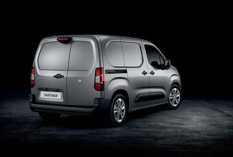 Peugeot Partner tre quarti posteriore
