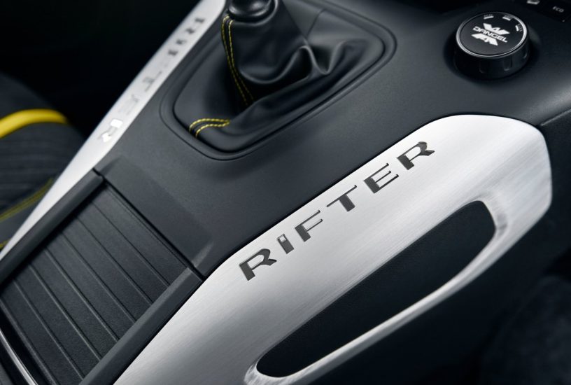 Peugeot Rifter 4x4 Concept tunnel centrale