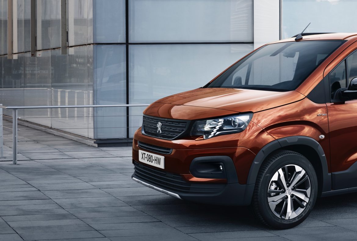 Peugeot Rifter dettaglio anteriore