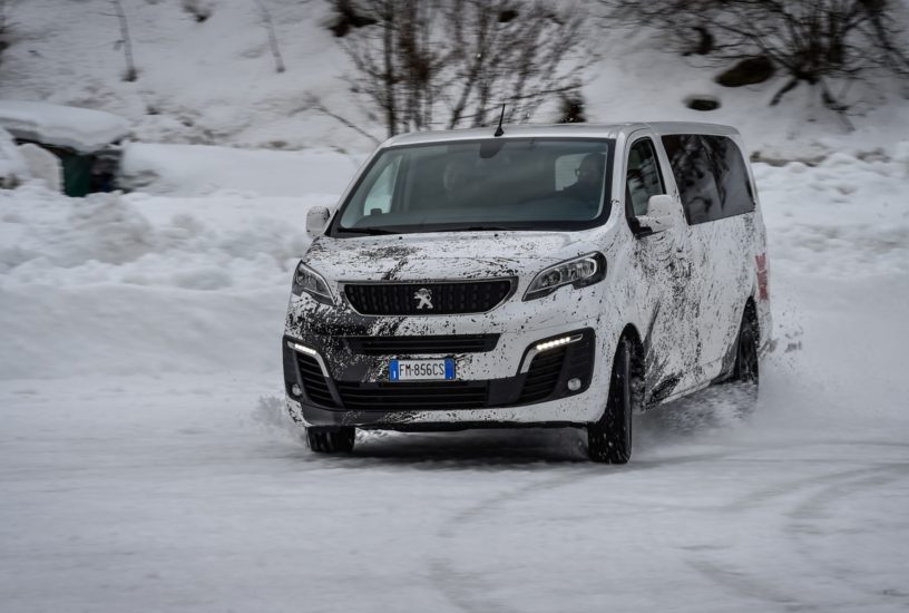 Peugeot Traveller 4x4 by Dangel frontale