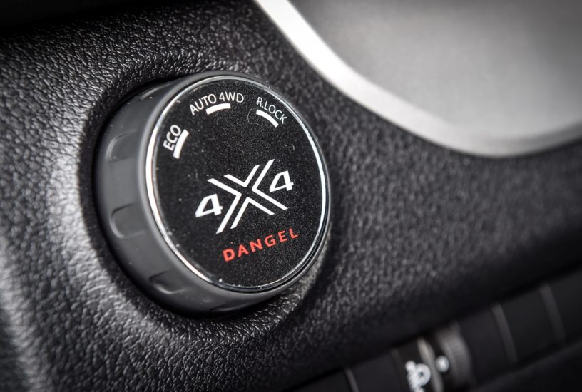 Peugeot Traveller 4x4 by Dangel manettino