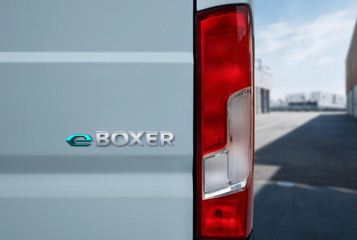 Peugeot eBoxer Furgone elettrico -05