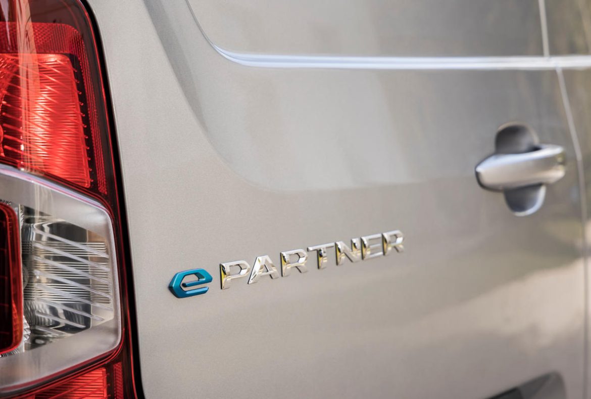 Peugeot e_Partner furgone-55