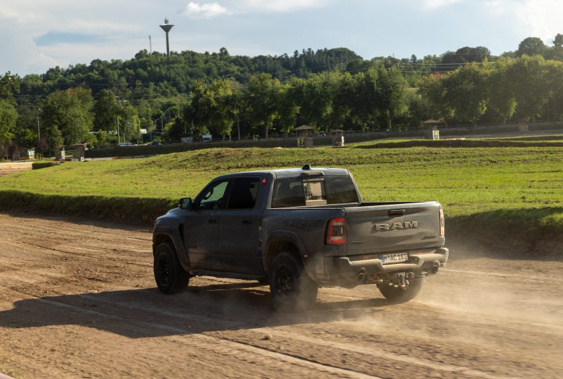 RAM1500TRXLunarEdition (3)