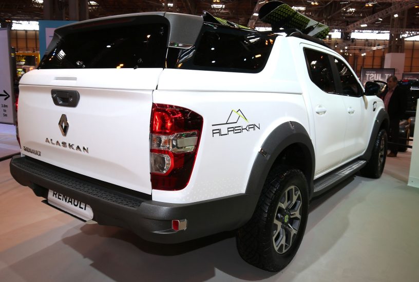 renault-alaskan-tre-quarti-posteriore-birmingham-2017