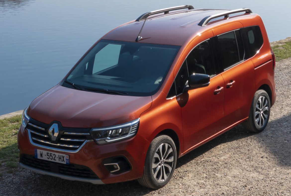 Renault Kangoo Life tre quarti anteriore - 34