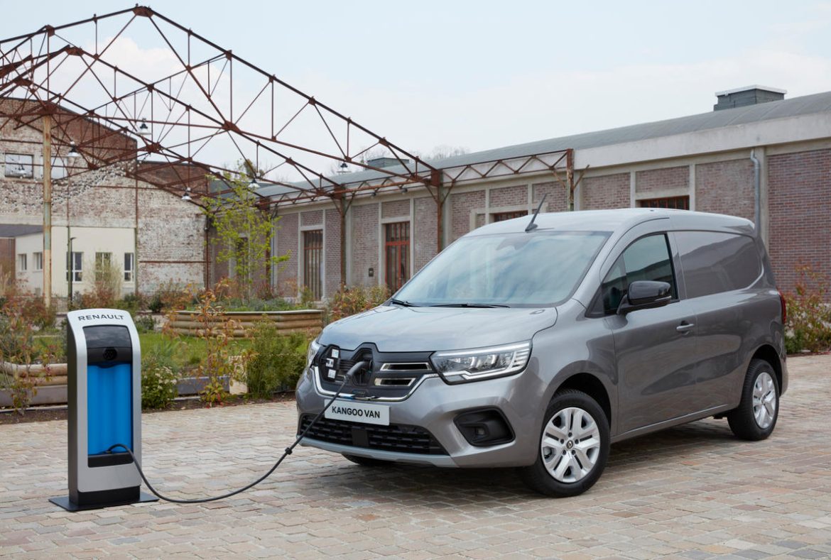 Renault Kangoo Van E_Tech elettrico in carica - 05