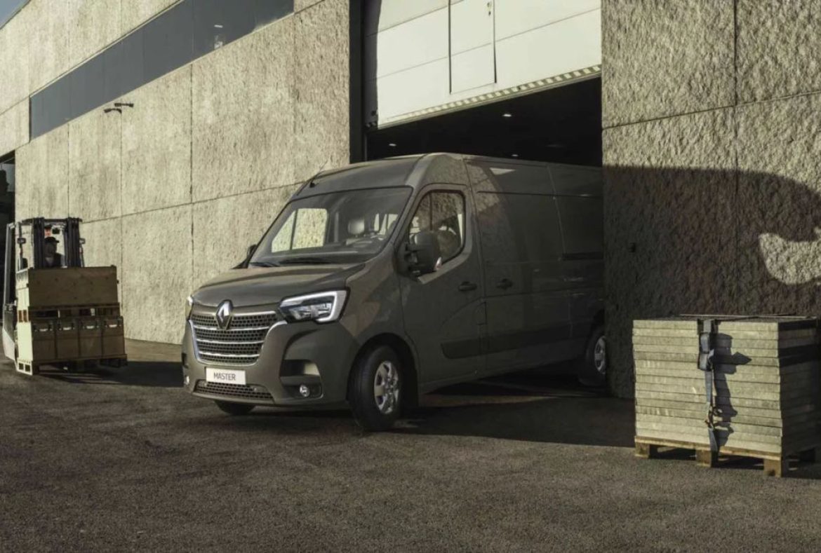 Renault Master -001