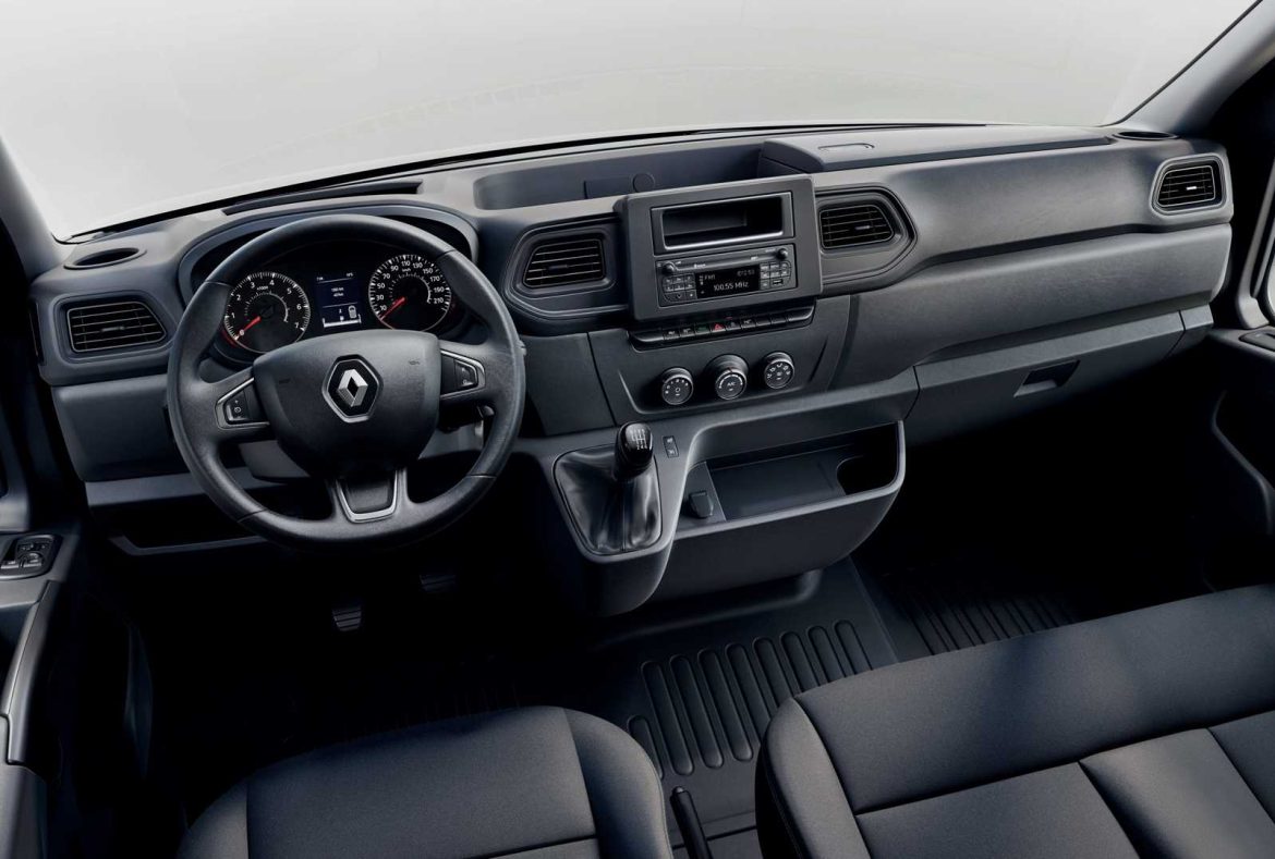 Renault Master interno abitacolo- 01