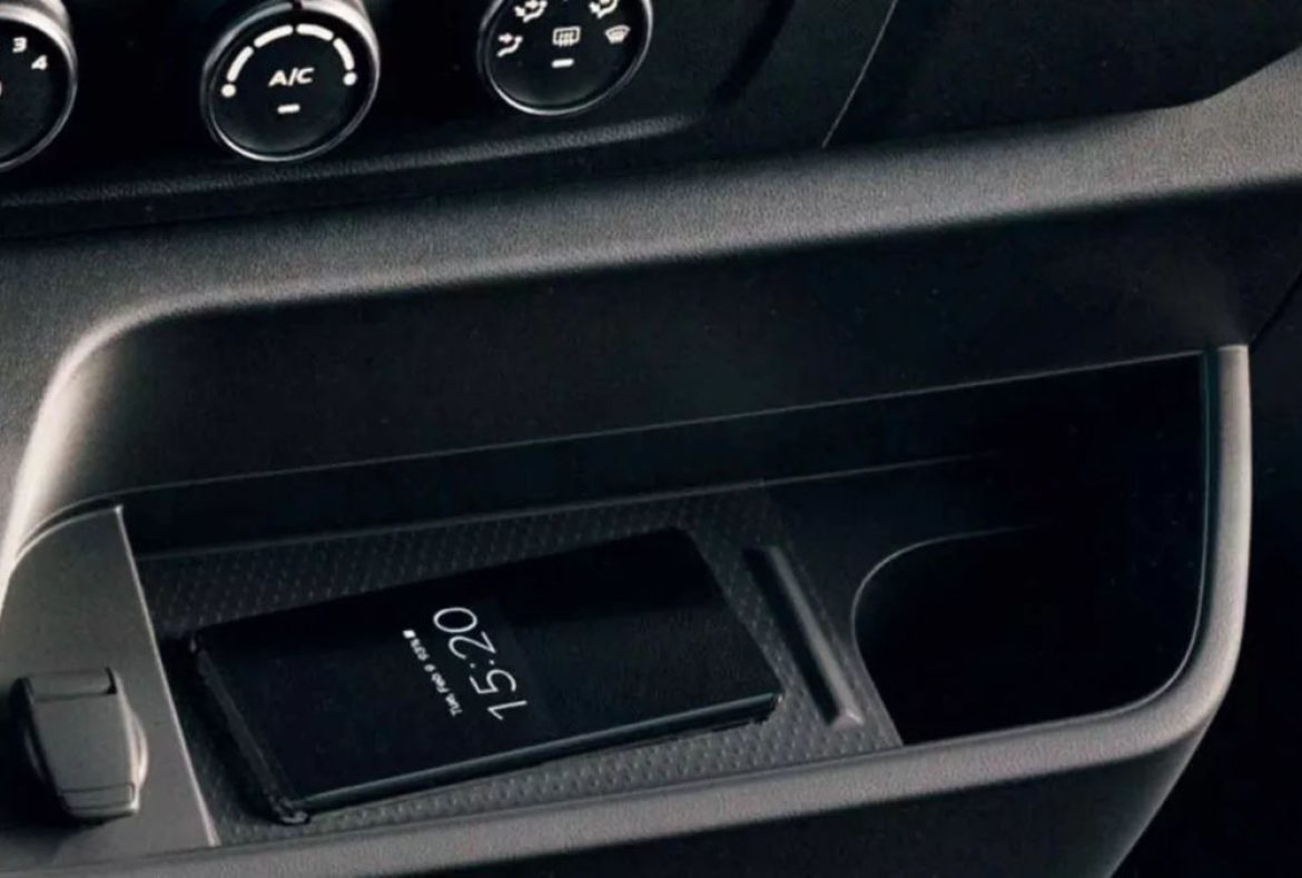 Renault Master, ricarica ad induzione