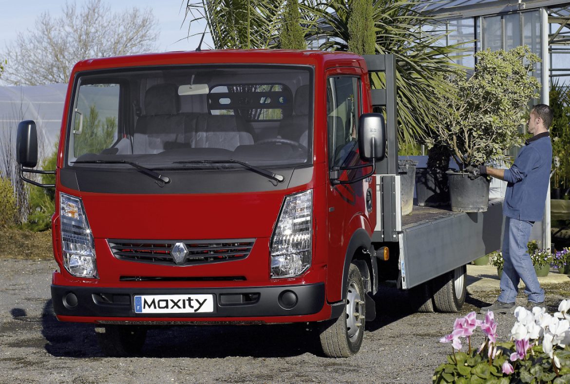 Renault Maxity - 20