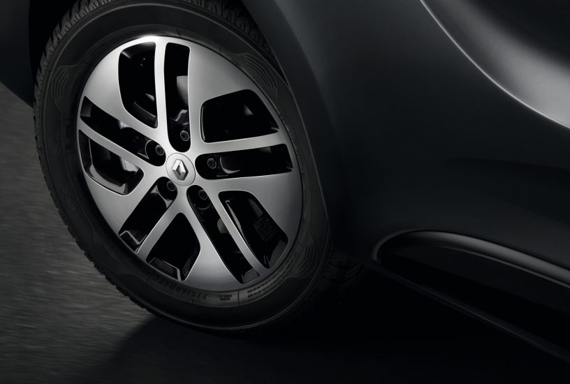 renault-trafic-spaceclass-cerchi-in-lega