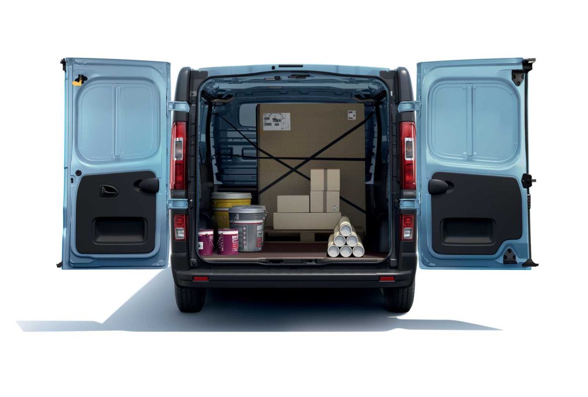 Renault Trafic Van 2022, carico con portelloni aperti- 14