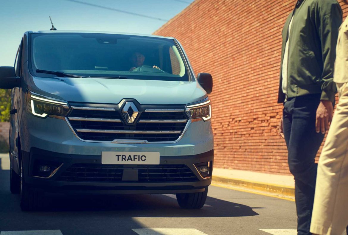 Renault Trafic Van 2022 frontale - 09