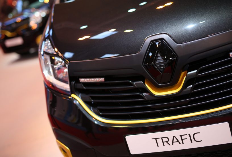 renault-trafic-mascherina-birmingham-2017