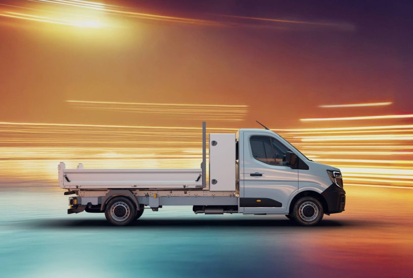Renault_Master__converted_by_Renault_-low_definition