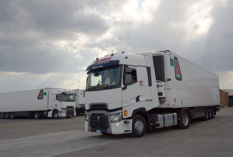 Renault_Trucks_Aliberti_03