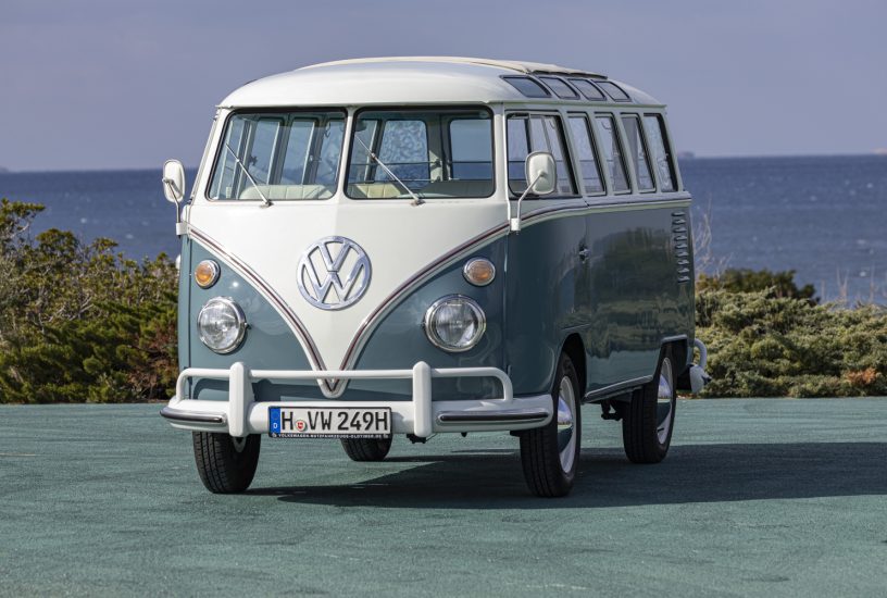 Small-39854-1962-t1-microbus-special-model-samba-bus