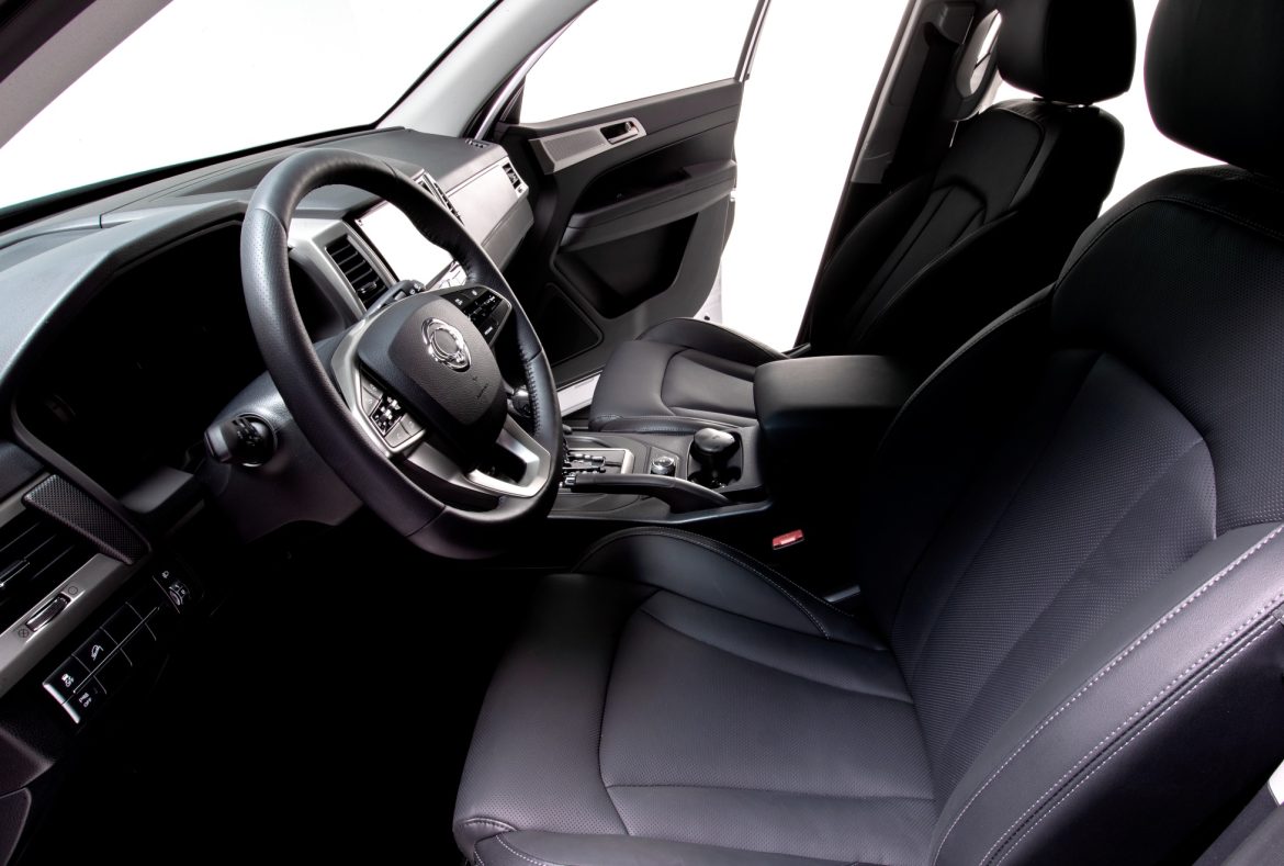 Ssangyong Rexton Sports pickup, cruscotto e abitacolo