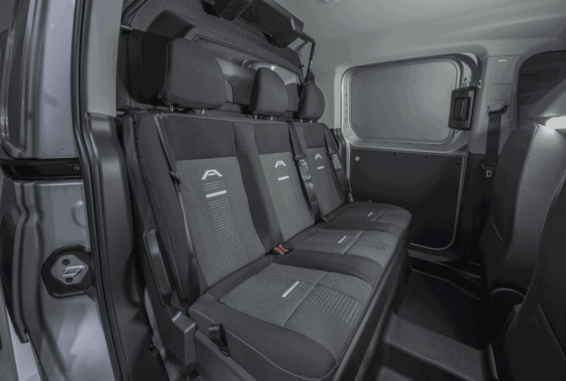 TRANSIT_CONNECT_KOMBI_SEATING_GIF