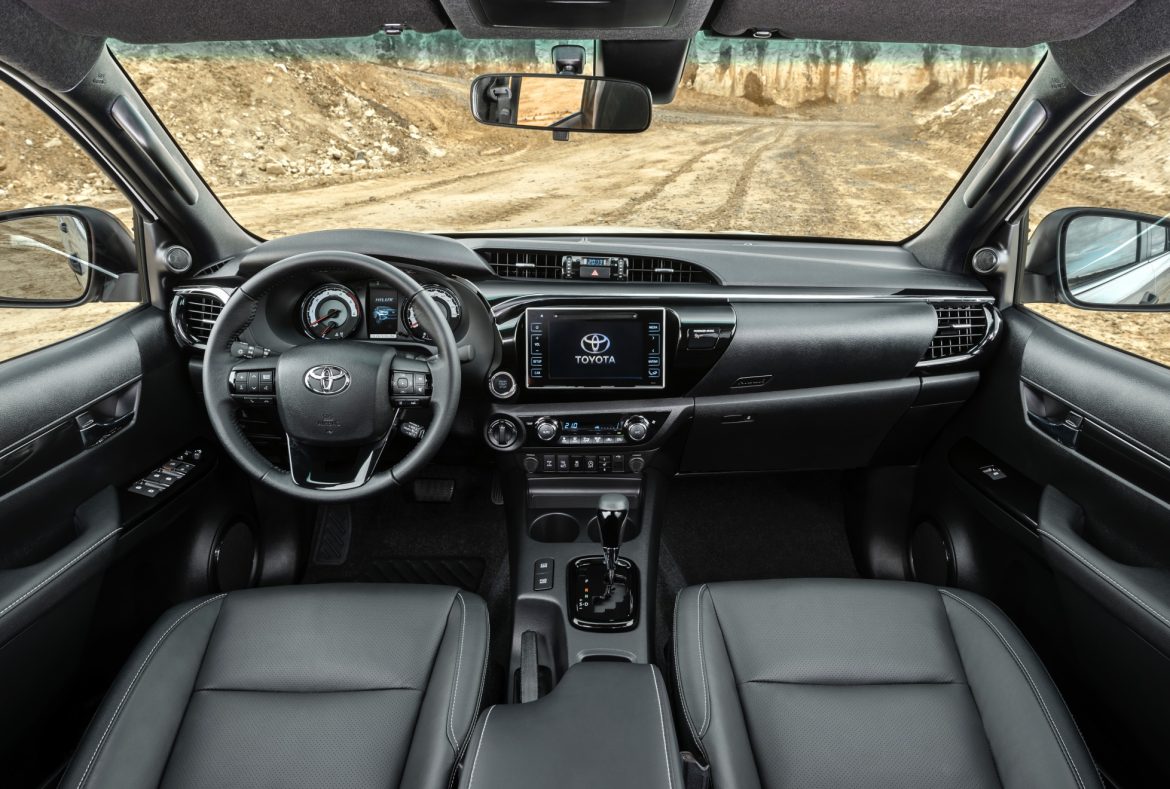 Toyota Hilux 2019 interni