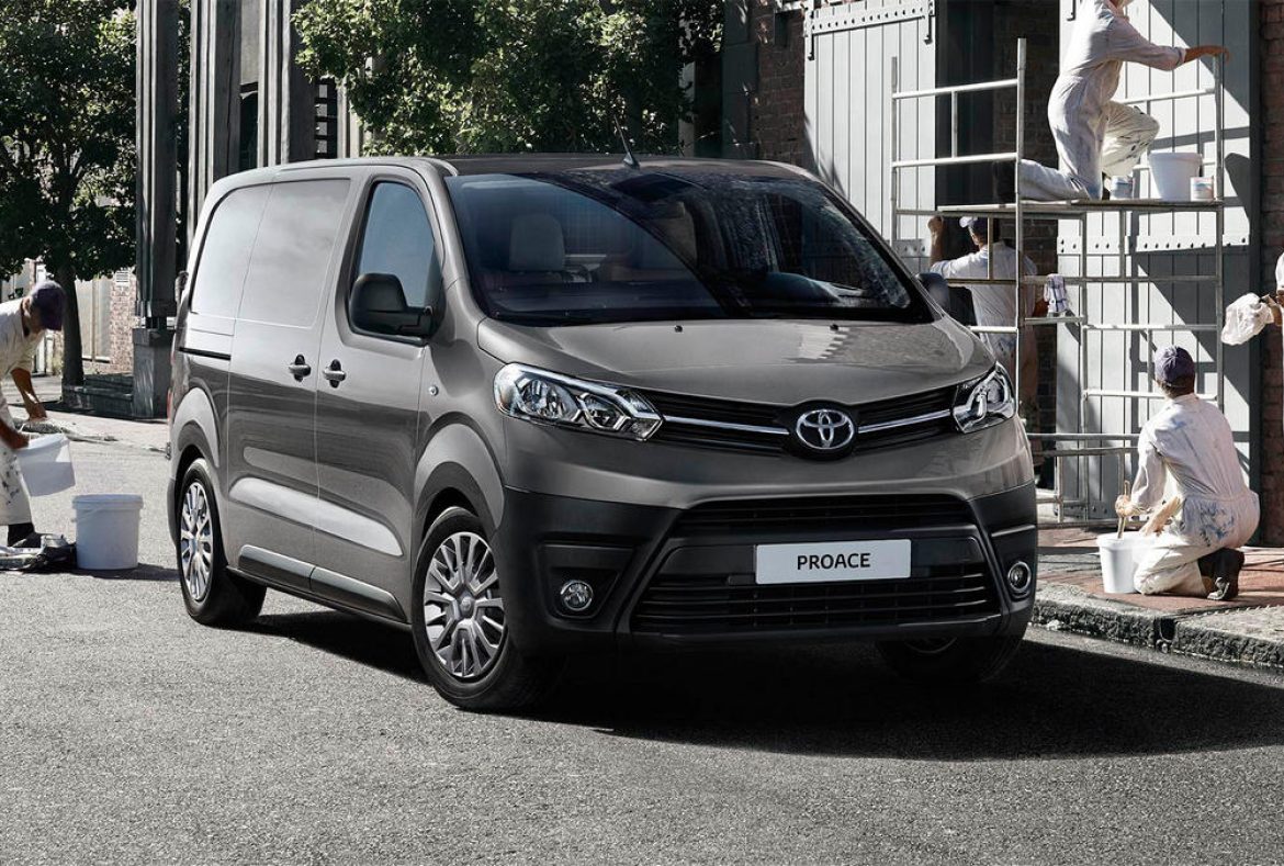 Toyota Proace -01