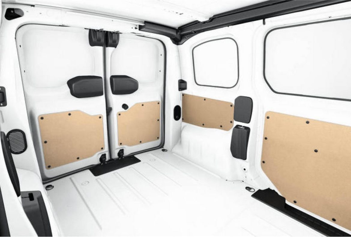 Toyota Proace, interno vano di carico -