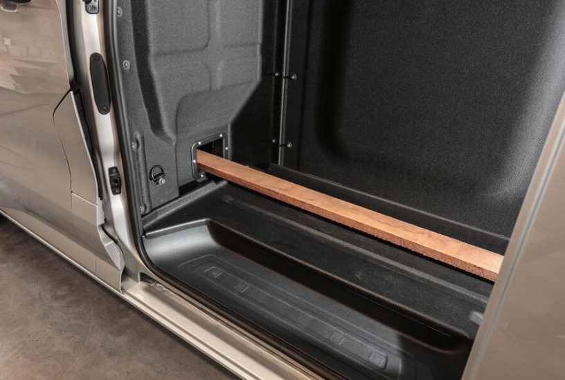 Transporter L-Trennwand 2k.jpg