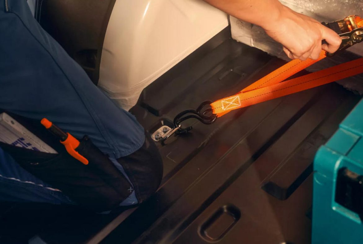 Volkswagen Caddy Cargo, ganci ancoraggio carico - 3