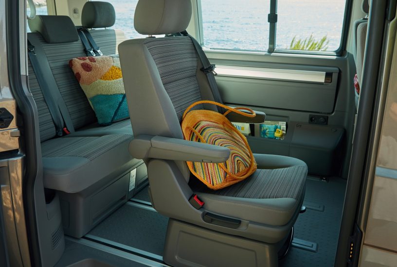 Volkswagen California 6.1 Beach abitacolo 2