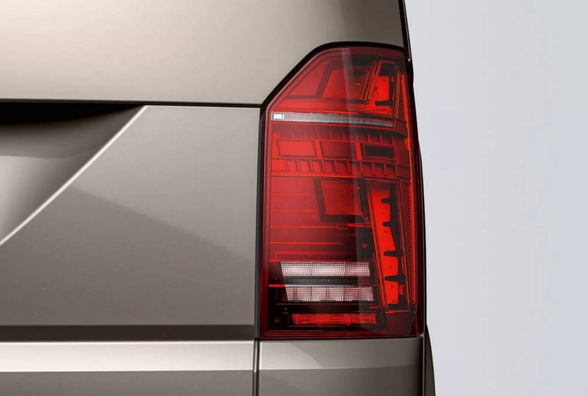 Volkswagen Caravelle - 10