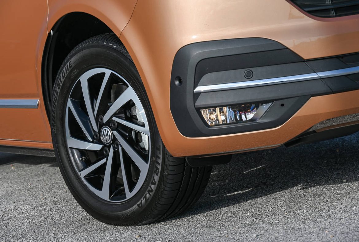 Volkswagen Caravelle - 43