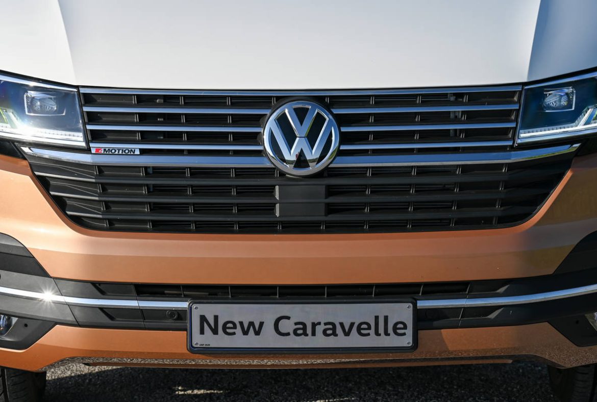 Volkswagen Caravelle - 53