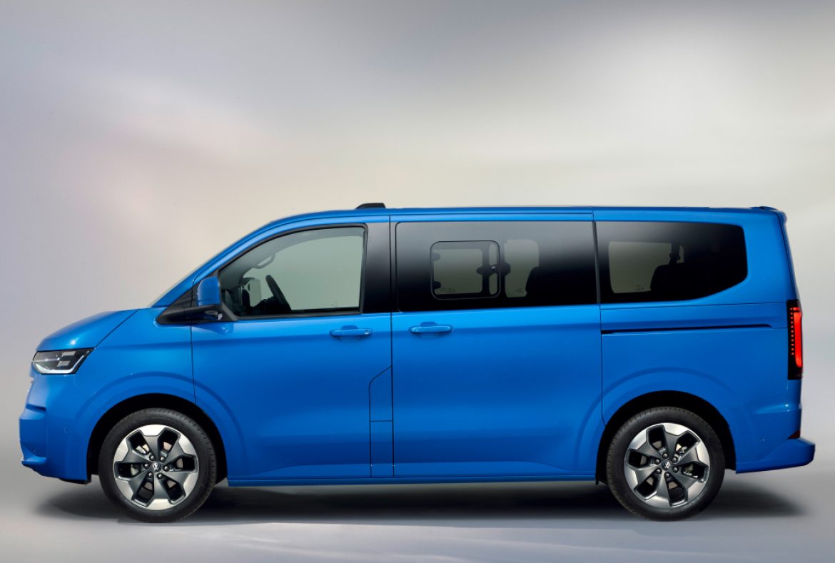 Volkswagen Caravelle T7 2025, laterale-05