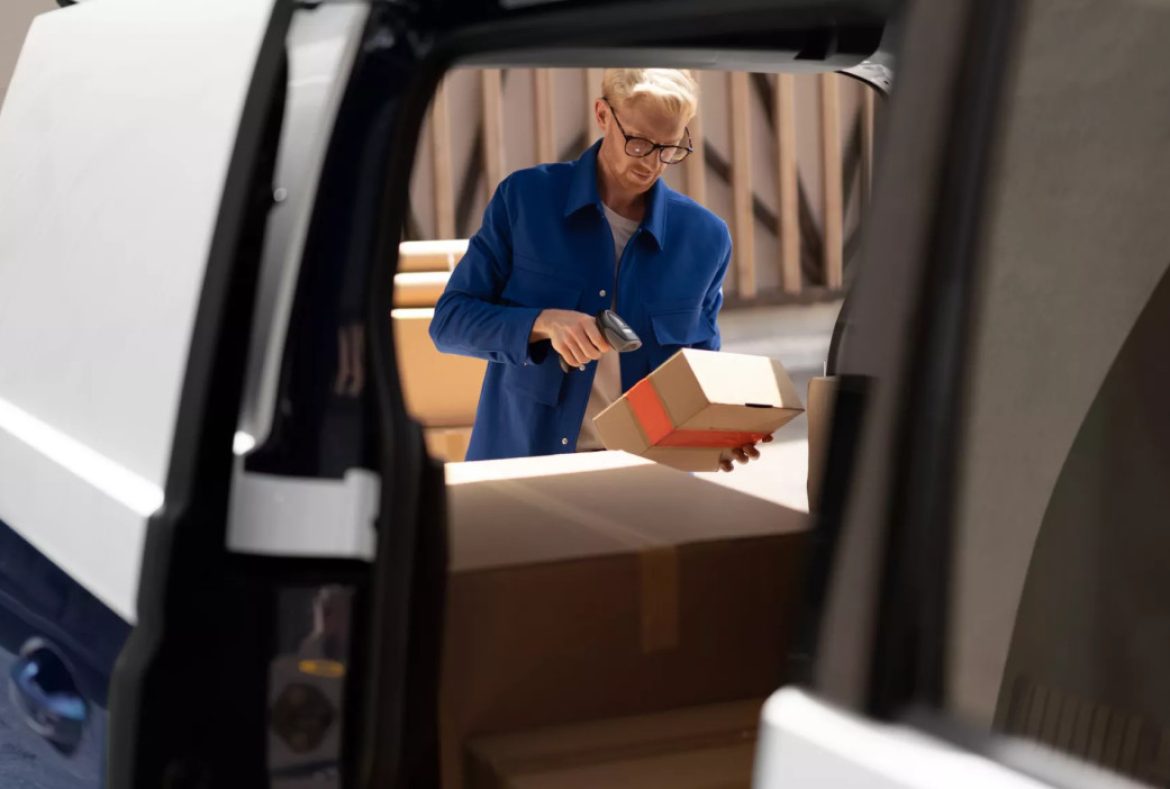 Volkswagen ID. Buzz Cargo , porta scorrevole