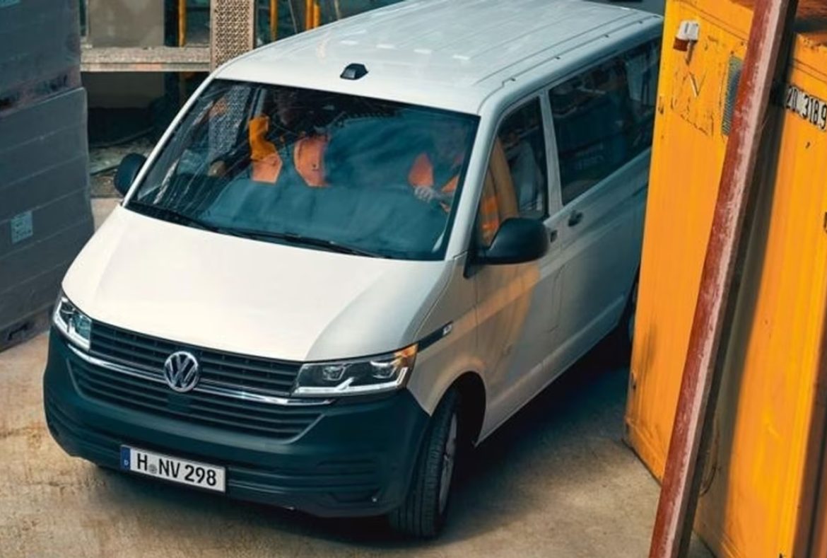 Volkswagen Transporter Kombi - 17