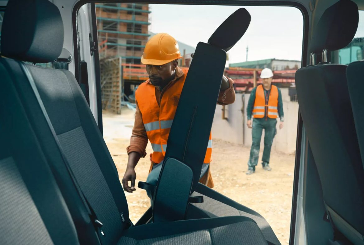 Volkswagen Transporter Kombi interno sedili posteriori- 20