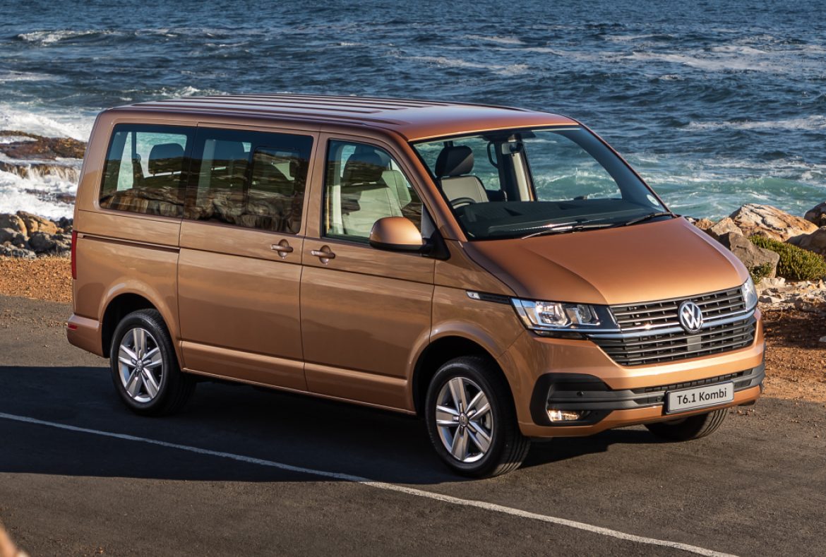 Volkswagen Transporter Kombi tre quarti anteriore- 02