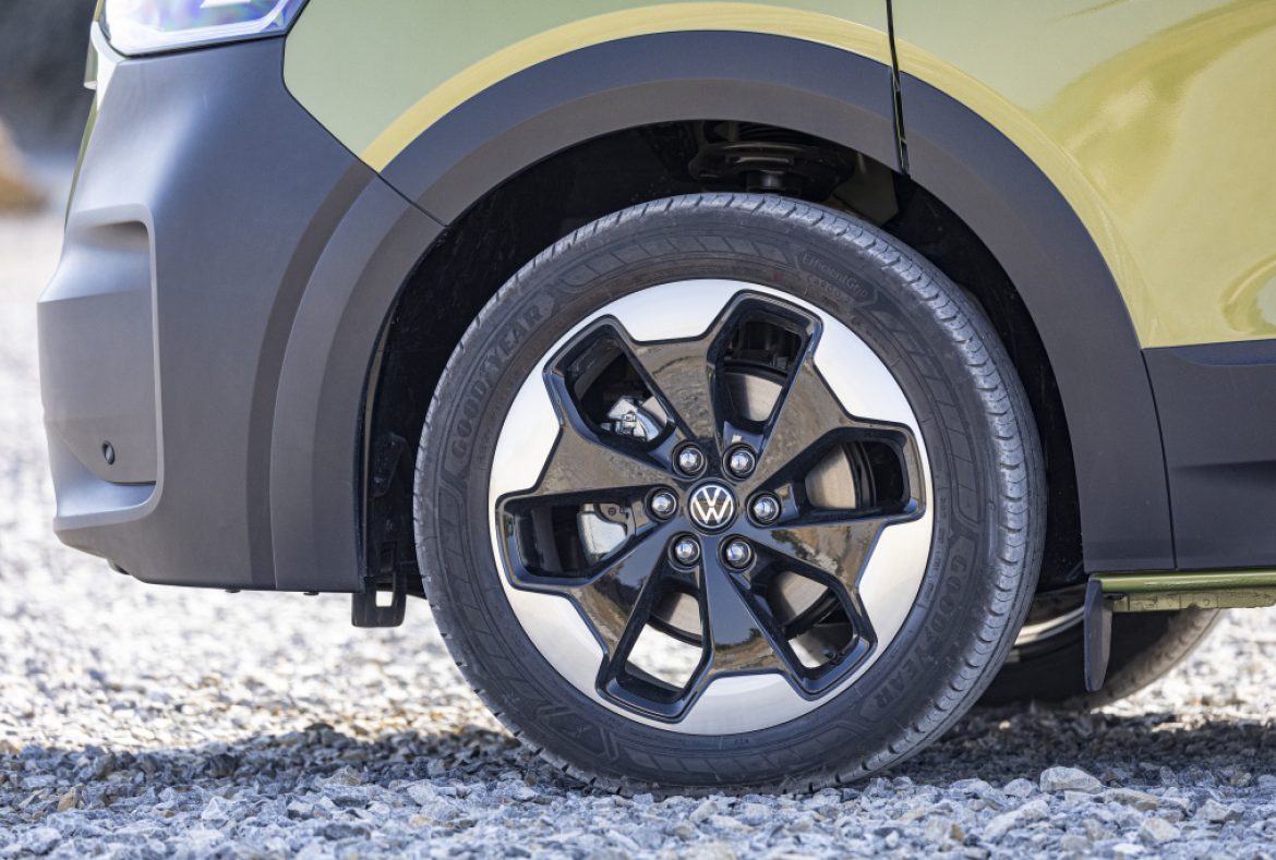 Volkswagen Transporter T7 2024, dettaglio cerchi-22