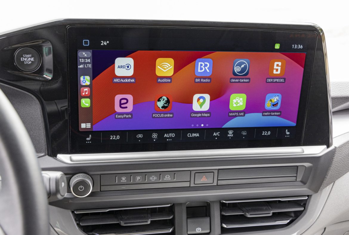 Volkswagen Transporter T7 2024, sist. multimediale con schermo touch 13 -17