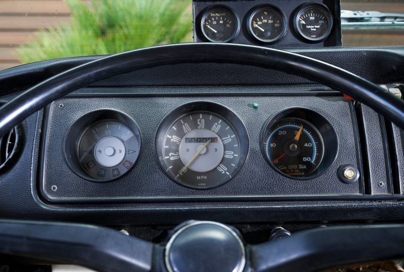 Volkswagen Type 2 Bus Electrified Concept cruscotto