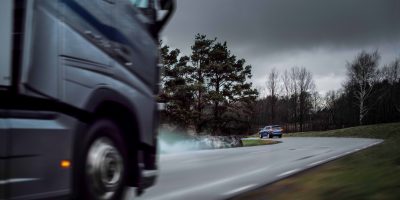 Volvo Connected Safety: il sistema che fa “parlare” tra loro i camion e le auto