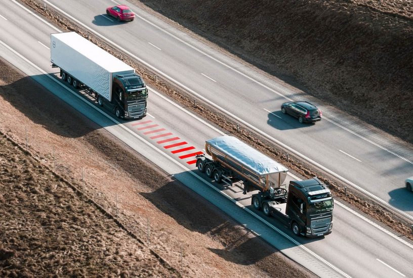 Volvo Trucks Distance Alert 2